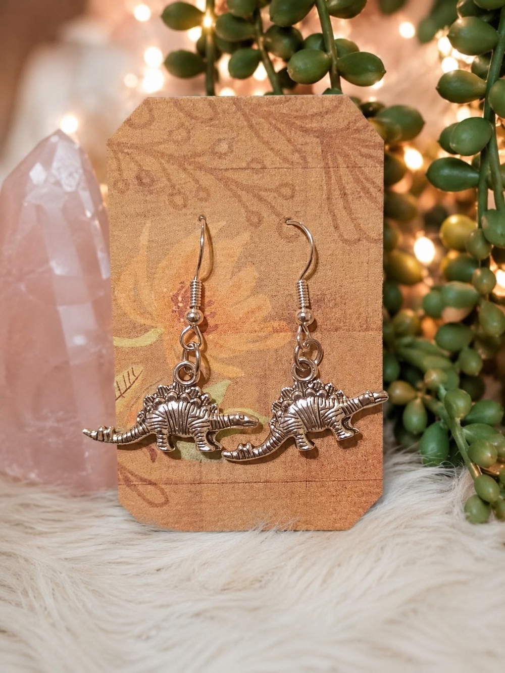 🦖 Rawr! The Cutest Trendy Stegosaurs earrings you didn’t know you needed! 💖